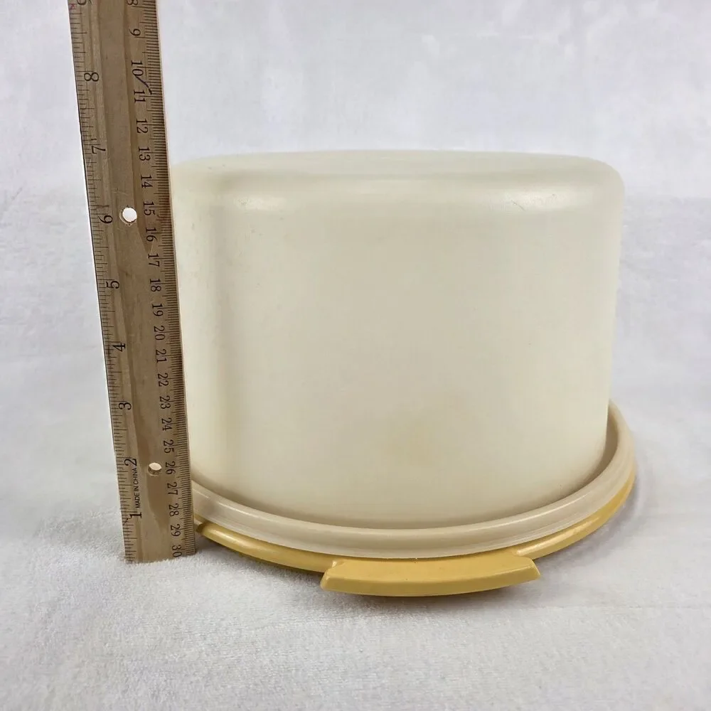 Tupperware Cream and Tan Cake Keeper